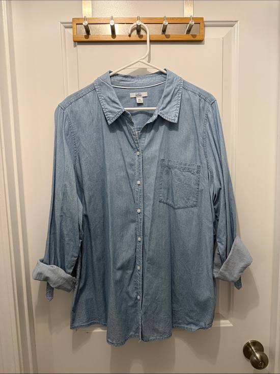 croft & barrow Tops - croft & barrow Light Blue Denim Button-Down Shirt